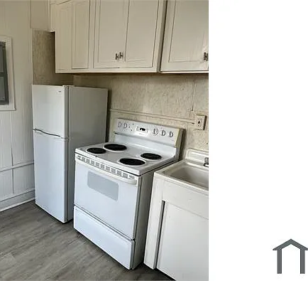 Studio, 700 sqft, $1,300 — Photo 3