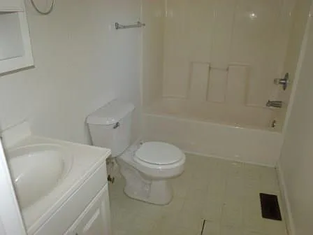 2538 Saint Xavier St — Photo 3