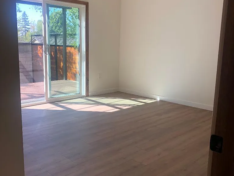 5020 Castle Rd — Photo 11
