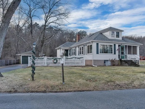 82 Cumberland Ave, North Attleboro, MA 02760