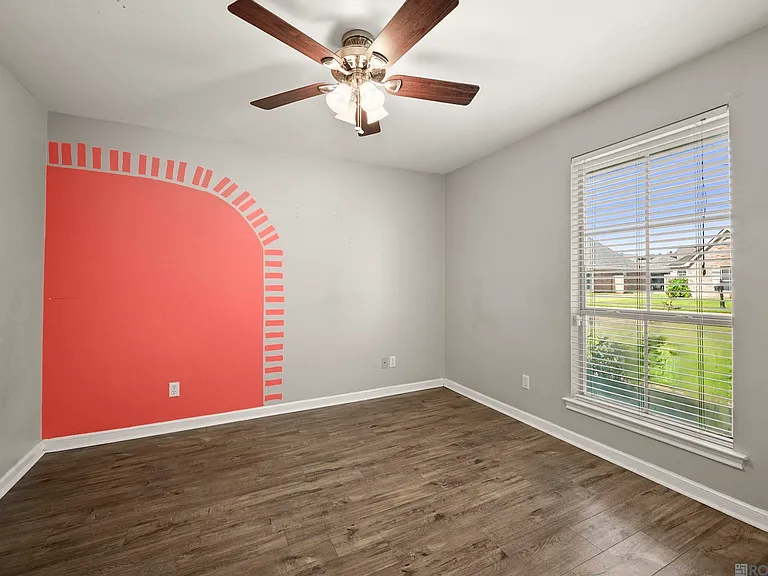 17190 N Lake Dr — Photo 17