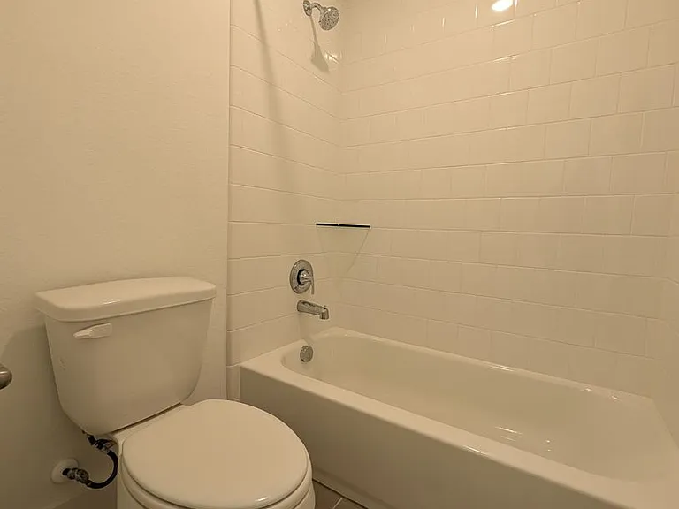 1047 Lime Gruene — Photo 29