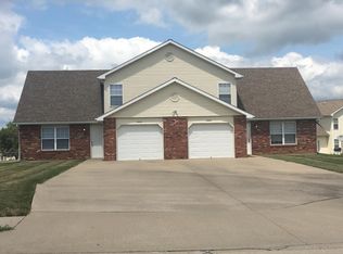 1305 Fox Run Dr, Columbia, MO 65202