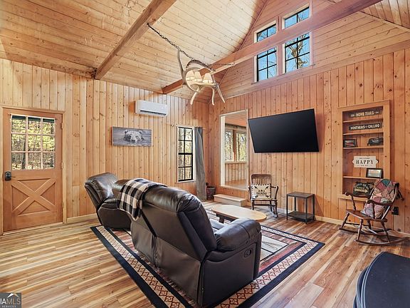 4th image of 355 Henslee Hollow Ln