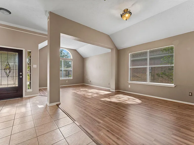 30218 Deleon Fields Dr — Photo 6