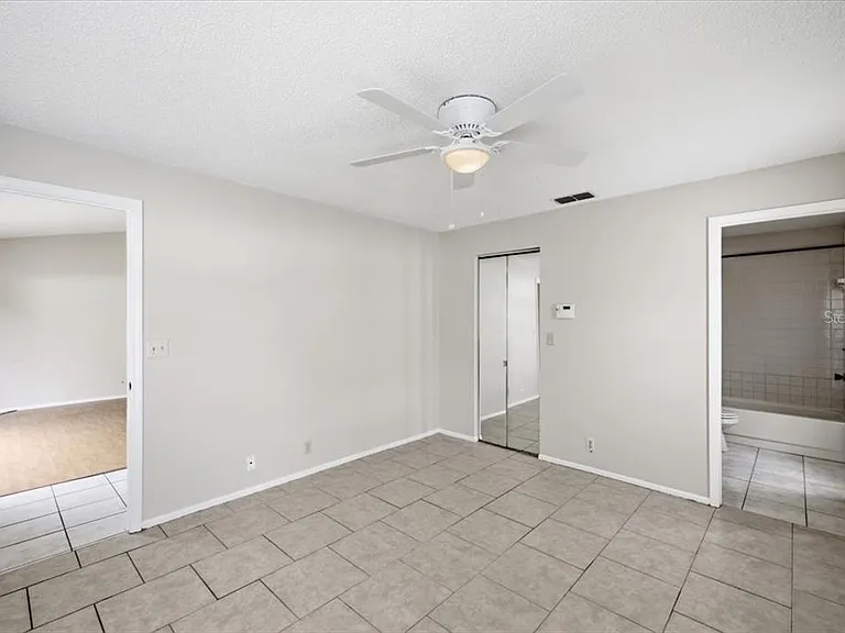 1901 Castle Bay Ct — Photo 19