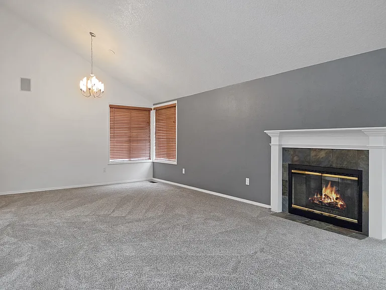 10526 SW Windsor Pl — Photo 4