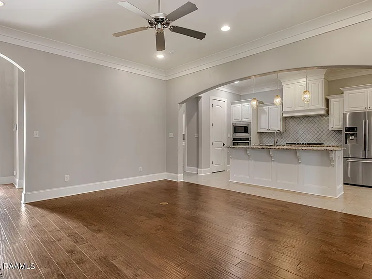 113 Beauchamp Ln — Photo 8