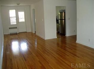 116 Lawn Ter, Mamaroneck, NY 10543
