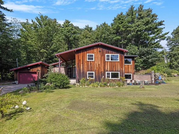 49 Pinecrest Drive, Gilford, NH 03249