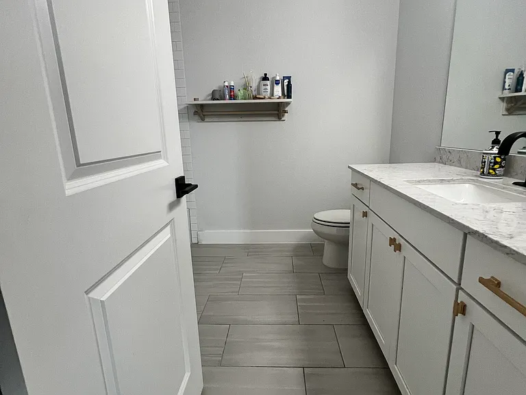 472 Cortaro Dr — Photo 14