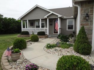 11615 Farnum Run Rd, Milford, KS 66514