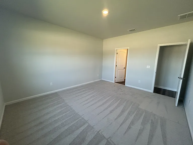 539 Coronado Ave — Photo 15