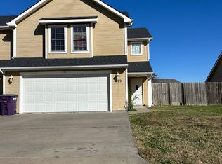 509 Brookmont Dr, Manhattan, KS 66502