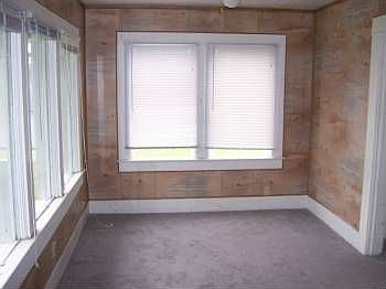 3rd image of 704 Bertsch Ave