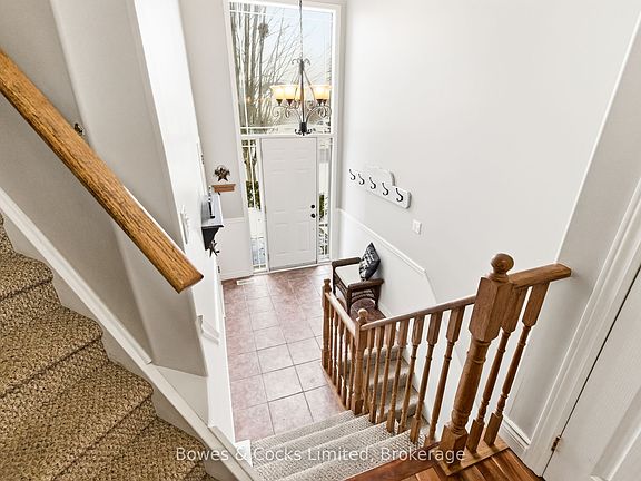 4th image of 347 Middlefield Rd