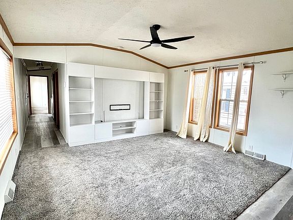 4th image of 1304 Lauren Dr