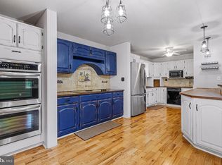 321 Maryland Ave, Pasadena, MD 21122