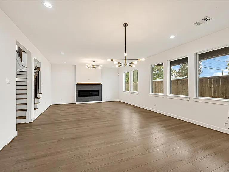 3613 Gano St — Photo 4