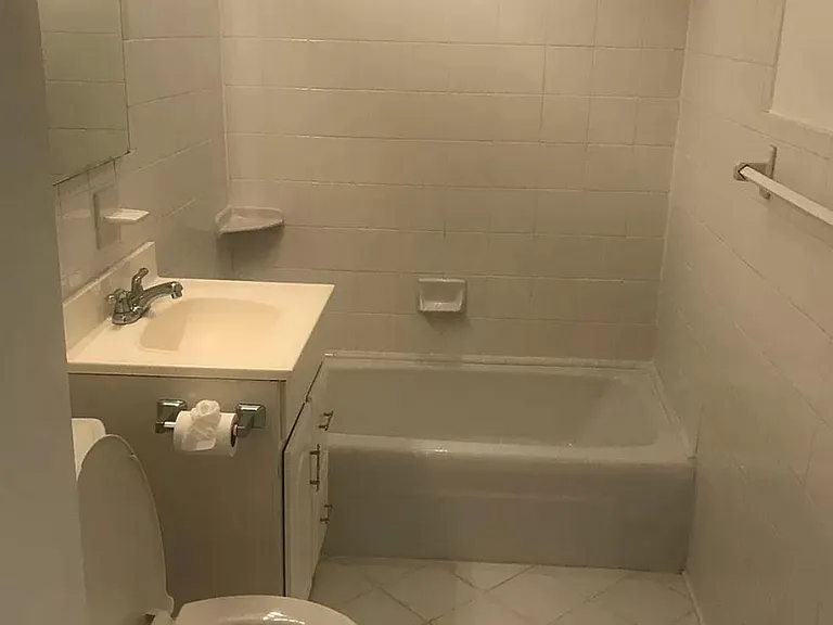 2285 Peachtree Rd NE #808 — Photo 13