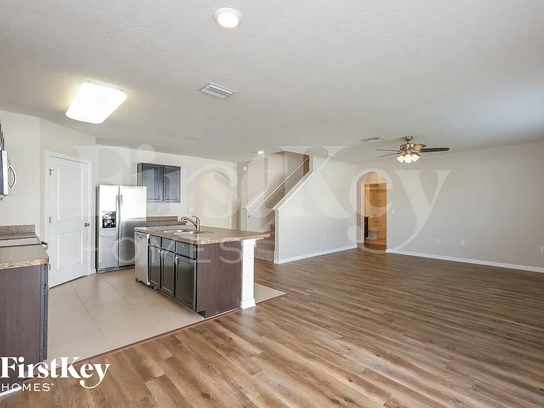 36051 Carriage Pine Ct — Photo 4