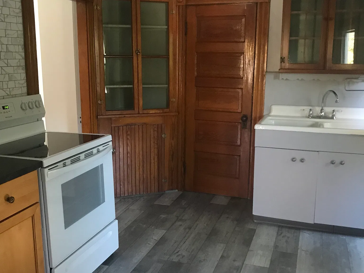 2 bed, 920 sqft, $1,250 — Photo 2