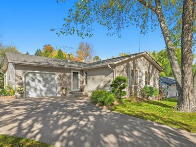 1219 Sunset Ln, River Falls, WI, 54022