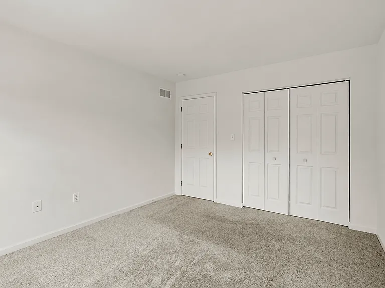Mill Creek Manor — Photo 29