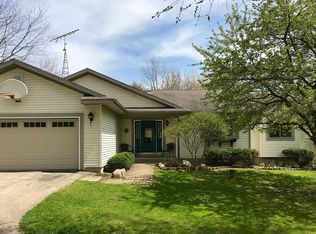 N6718 Laurel Rd, Elkhorn, WI 53121