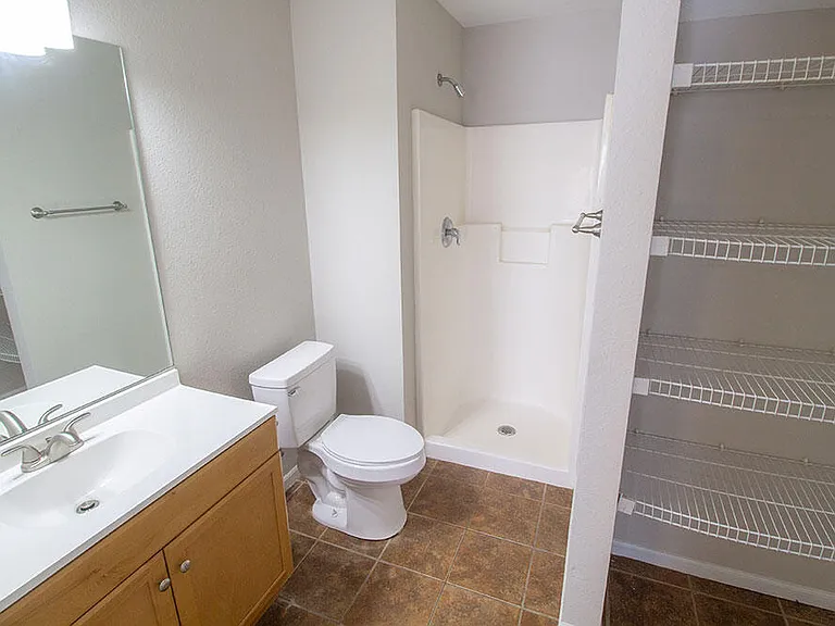 1401 Bodie Dr — Photo 10