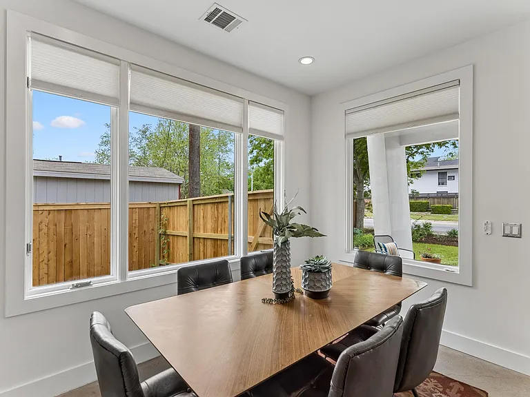 5305 Guadalupe St #A — Photo 10