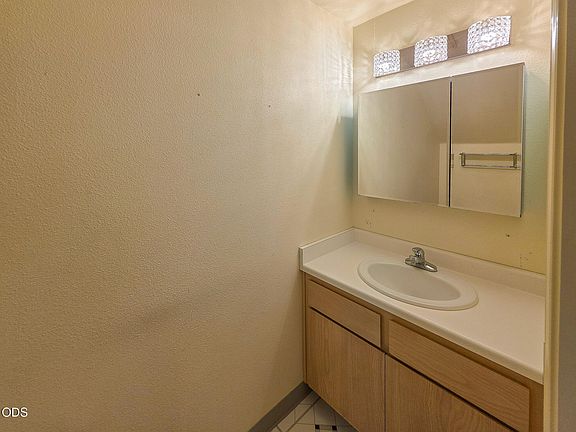 4th image of 1800 Crater Lake Ave APT 12