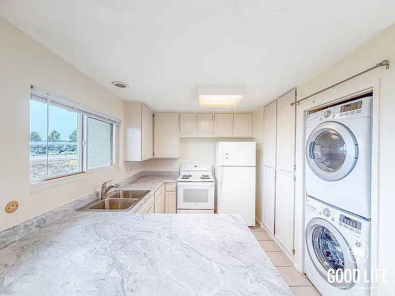 3664 Clairemont Dr #2B — Photo 5