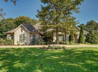 3309 E Sommerset Road, Springfield, MO 65804