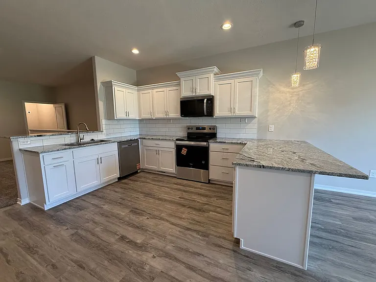 7004 Claystone Dr — Photo 6