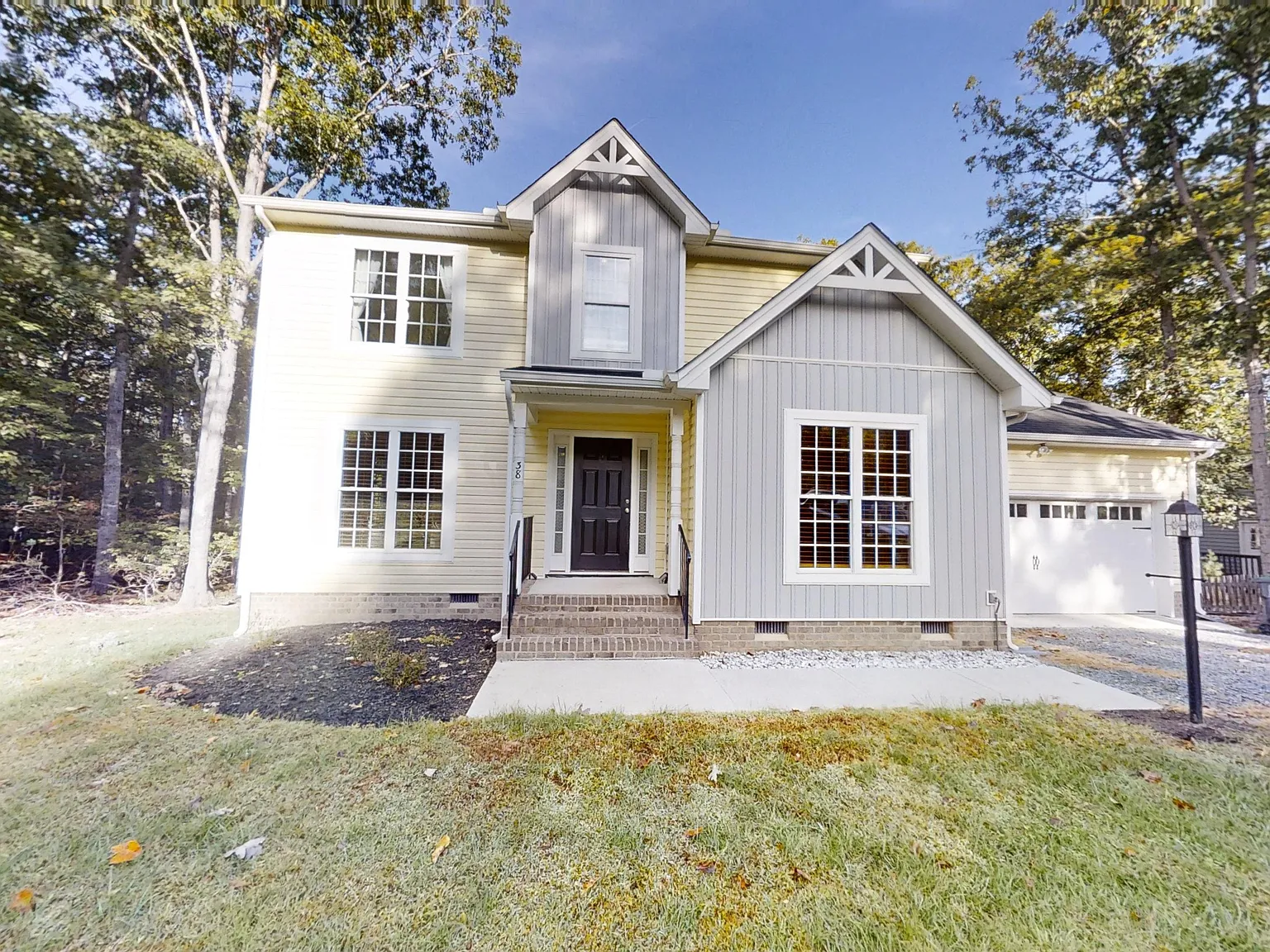 4 bed, 2.5 bath, 1641 sqft, $2,550 — Photo 1