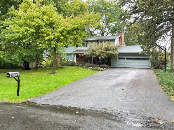 4818 Candy Ln, Manlius, NY 13104