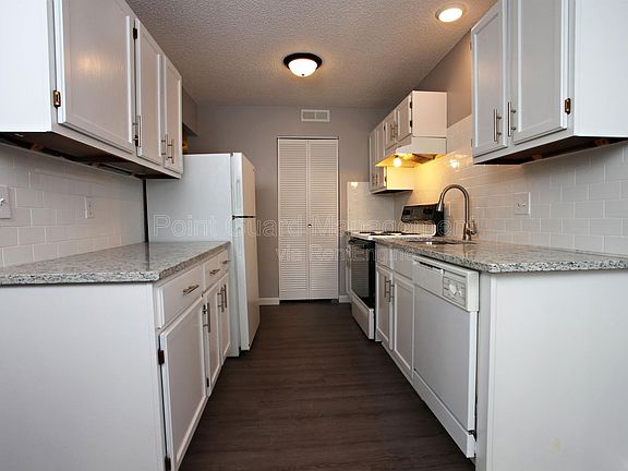 5th image of 1717 N Vassar Ave APT 204