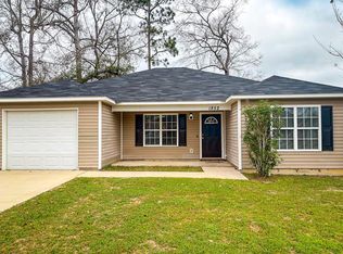 1852 Chestnut Dr, Valdosta, GA 31602