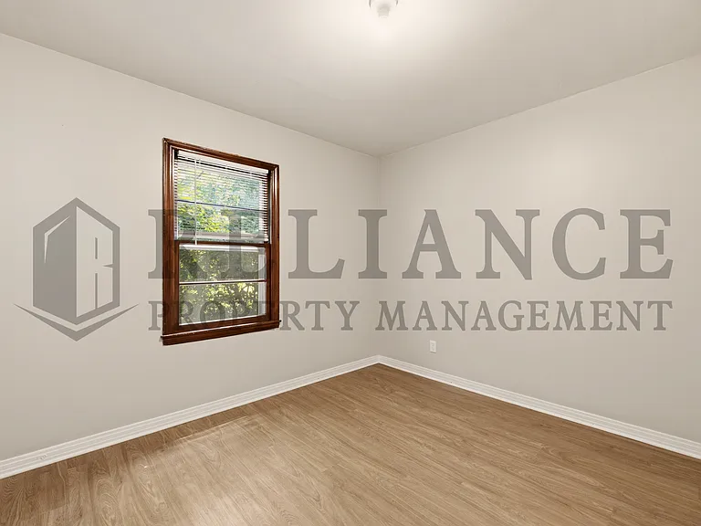 2917 S Walnut St — Photo 39