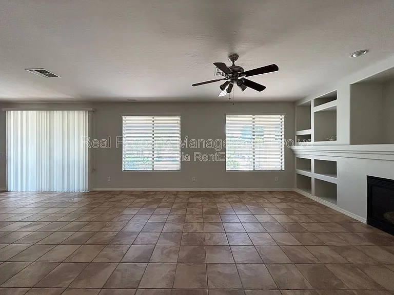 9707 S 45th Ave — Photo 23