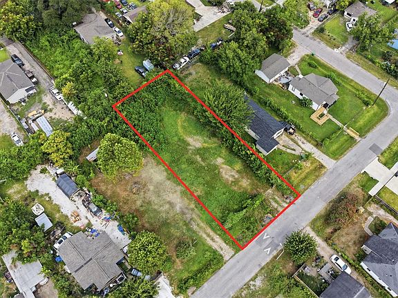 5th image of 6815 Bacher St