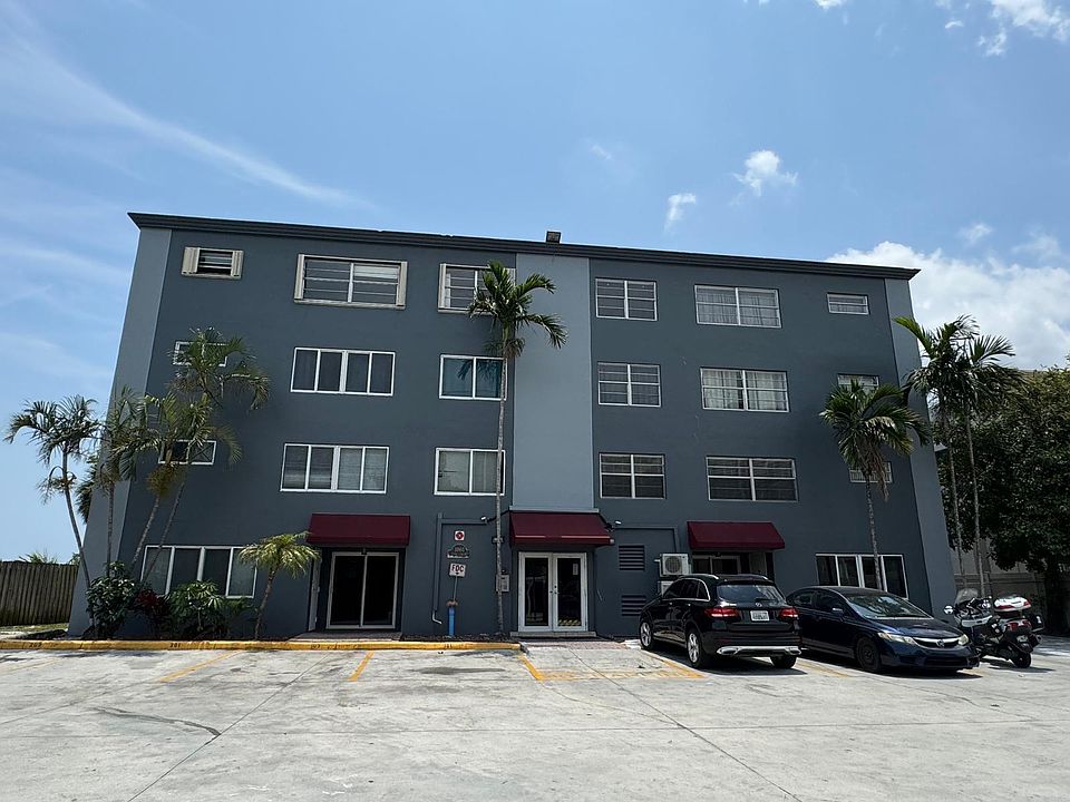 1st image of 1060 Crystal Lake Drive #101