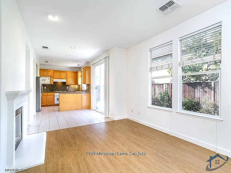 1199 Mirabeau Ln — Photo 7