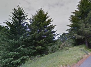 72 Spring Rd, Whitethorn, CA 95589