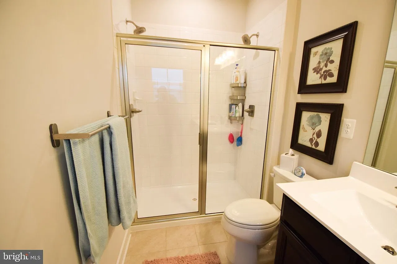 1804 E Eager St — Photo 2