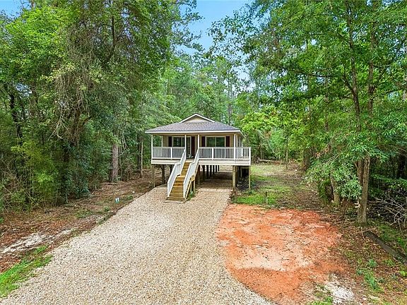 2nd image of 23605 Redwood Dr