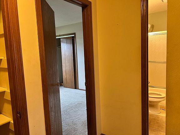 5th image of 4791 Caprice Dr