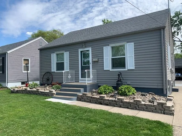 5722 Lincoln Ave, Des Moines, IA 50310