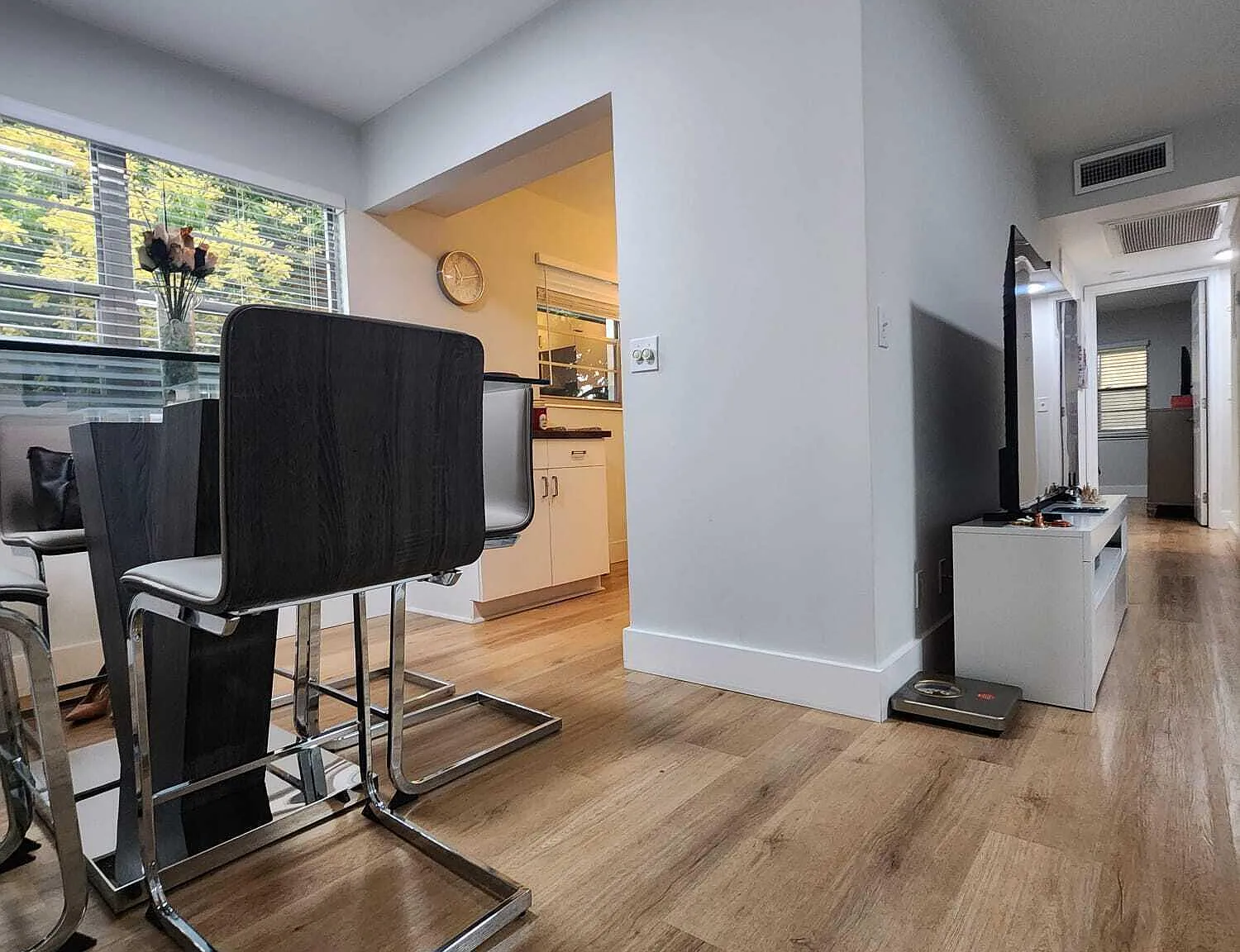2 bed, 1.5 bath, 820 sqft, $1,750 — Photo 4